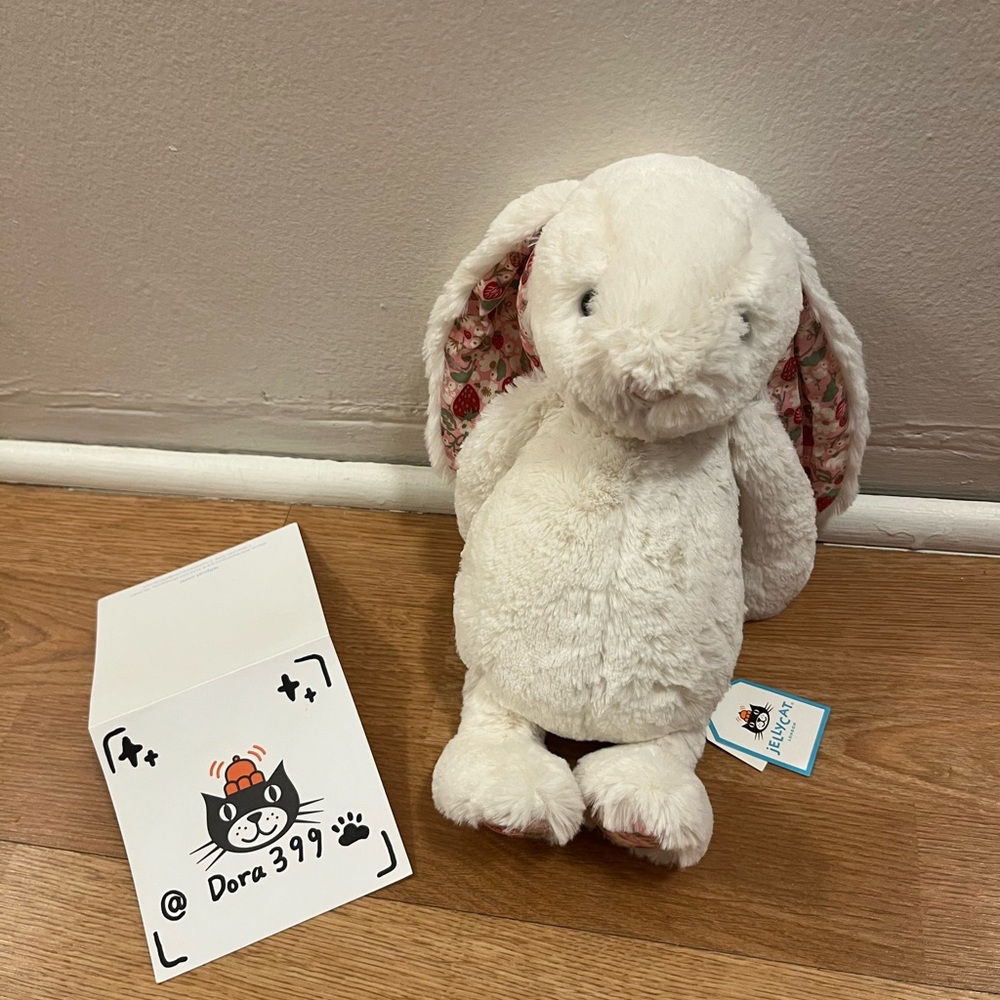 Jellycat Authentic Blossom Cream Bunny ‘Berry’ – Medium Size NWT
